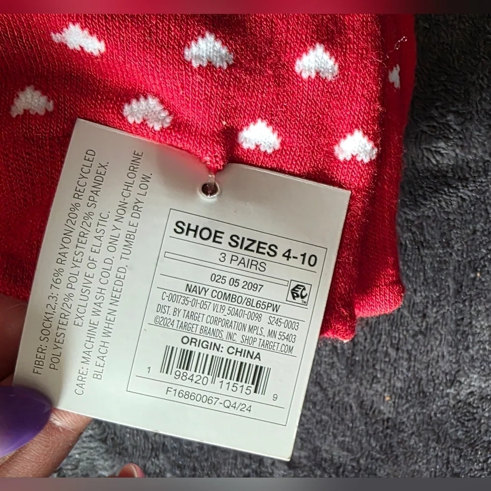 New women's Mini Hearts Scallop Cuff Crew & Ankle Valentine's Day Socks 2 sets